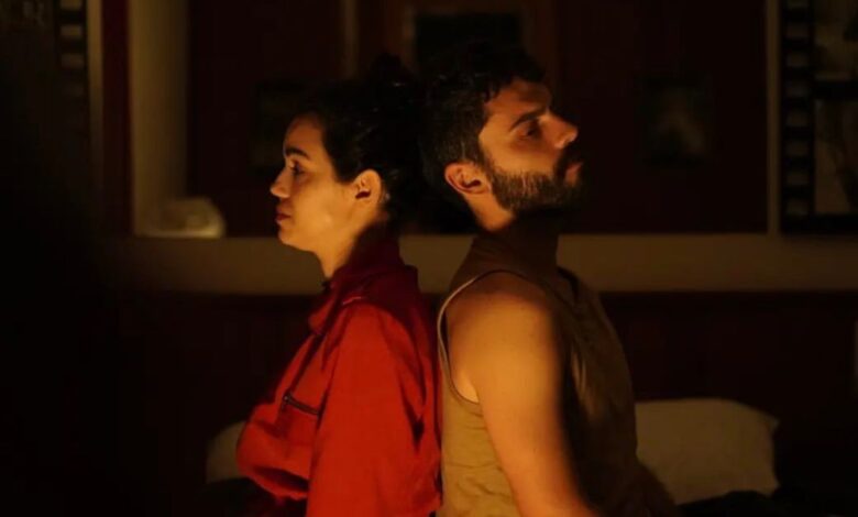 Rachel Golassi e Rodrigo Dourado em atuação no curta metragem Encontro Inoportuno