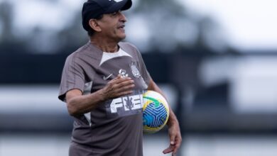Técnico argentino tem dois duelos decisivos em quatro dias, um para sair do Z4 e outro para seguir à final da Copa do Brasil - Crédito: Rodrigo Coca/Agência Corinthians