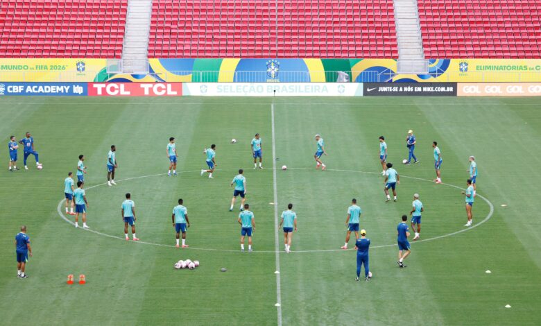 Selecionados de Dorival Júnior treinaram no gramado do Mané Garrincha ontem (14) - Créditos: Rafael Ribeiro/CBF