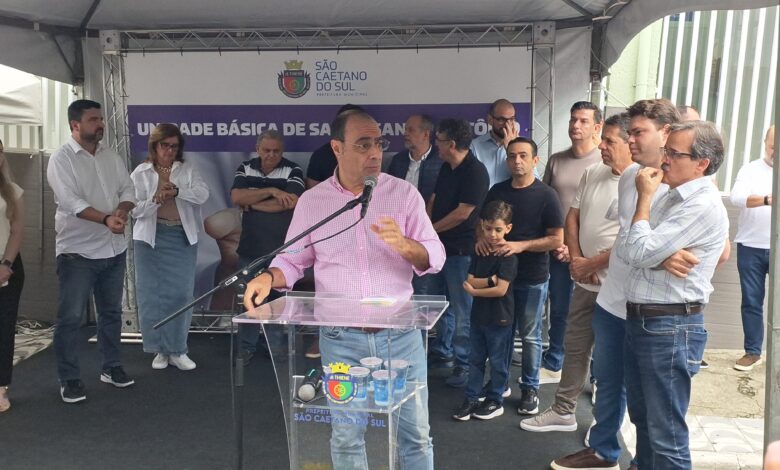 Em sua fala, Auricchio reafirmou o compromisso com a Saúde de São Caetano e criticou a falta de qualificação da empresa responsável pelas obras da UBS Centro, a futura UBS Escola, no Campus Centro da USCS