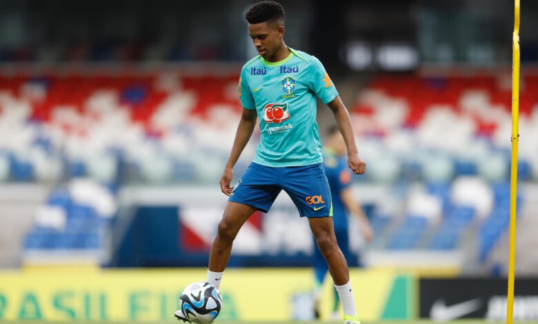 Estevão durante o primeiro treino da Seleção Brasileira no Mangueirão para enfrentar a Venezuela - Crédito: Créditos: Rafael Ribeiro/CBF