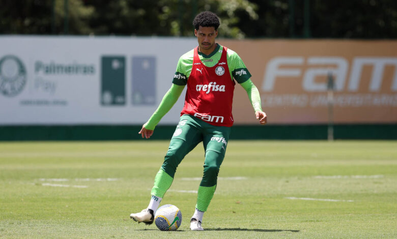 O zagueiro Murilo durante treinamento na Academia de Futebol - Crédito: Cesar Greco/Palmeiras/by Canon