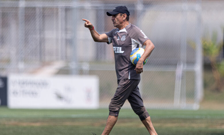 Técnico argentino, Ramón Díaz, tem mais cinco jogos para definir seu destino e do Timão em 2025 - Crédito: Rodrigo Coca/Agência Corinthians