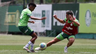 Estêvão treinou com o grupo e deve entrar como titular contra o Dragão - Crédito: Cesar Greco/Palmeiras/by Canon