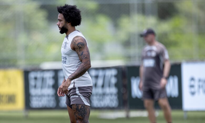 Elenco mantém o foco para conquistar mais uma vitória e se afastar de vez da zona do rebaixamento - Crédito: Rodrigo Coca/Agência Corinthians