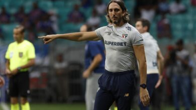 Argentino, Zubeldía, afirma que era importante competir bem para seguir trabalhando para a sequência - Crédito: Rubens Chiri/saopaulofc