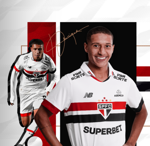 Henrique foi integrado ao elenco profissional este ano e atuou no triunfo do São Paulo sobre o Vitória no MorumBis