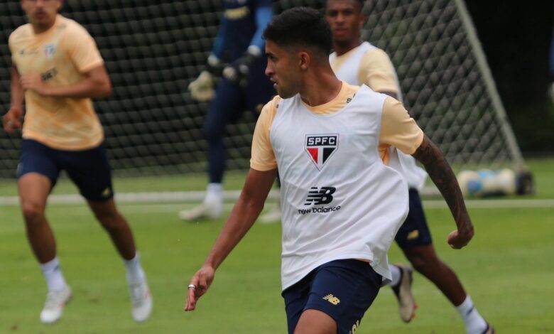 Elenco volta aos treinos na manhã desta terça-feira (03) para cumprir tabela no Nacional - Crédito: Erico Leonan / saopaulofc.net