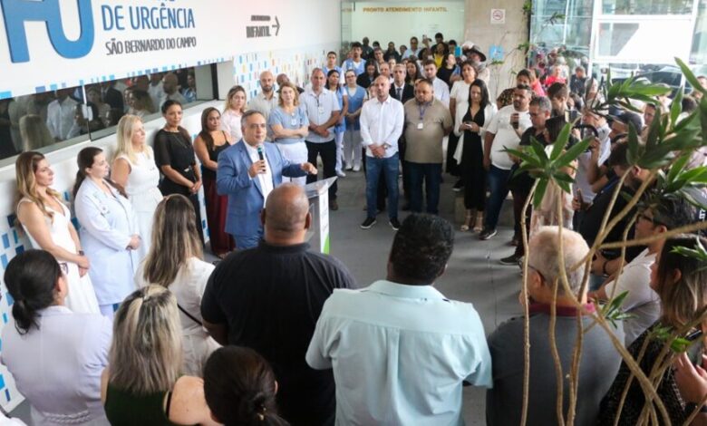 Após abertura do Hospital de Urgência, Marcelo Lima faz visita surpresa e pede a demissão de profissional por má conduta - Crédito: Omar Matsumoto/PMSBC